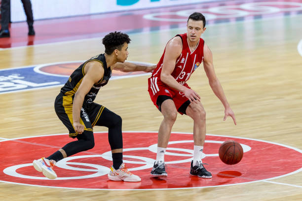 破之道的当 破之道的当