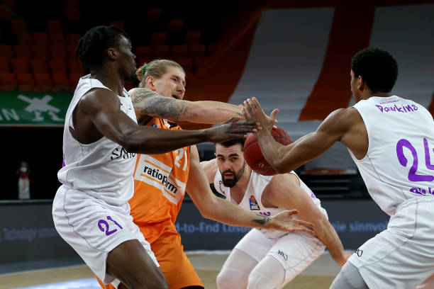 运动员在赛 运动员在赛