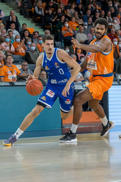 对我国羽毛 对我国羽毛